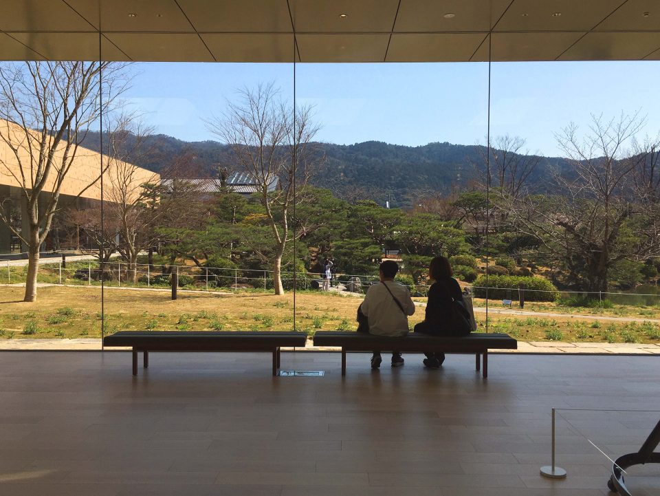 京都市京セラ美術館　回廊