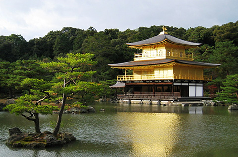 Kyoto is Rokuenji (Kinkakuji) Rinzai sect Sokokuji school