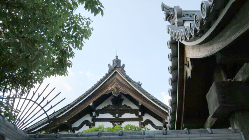 Toji-in tiled-roof