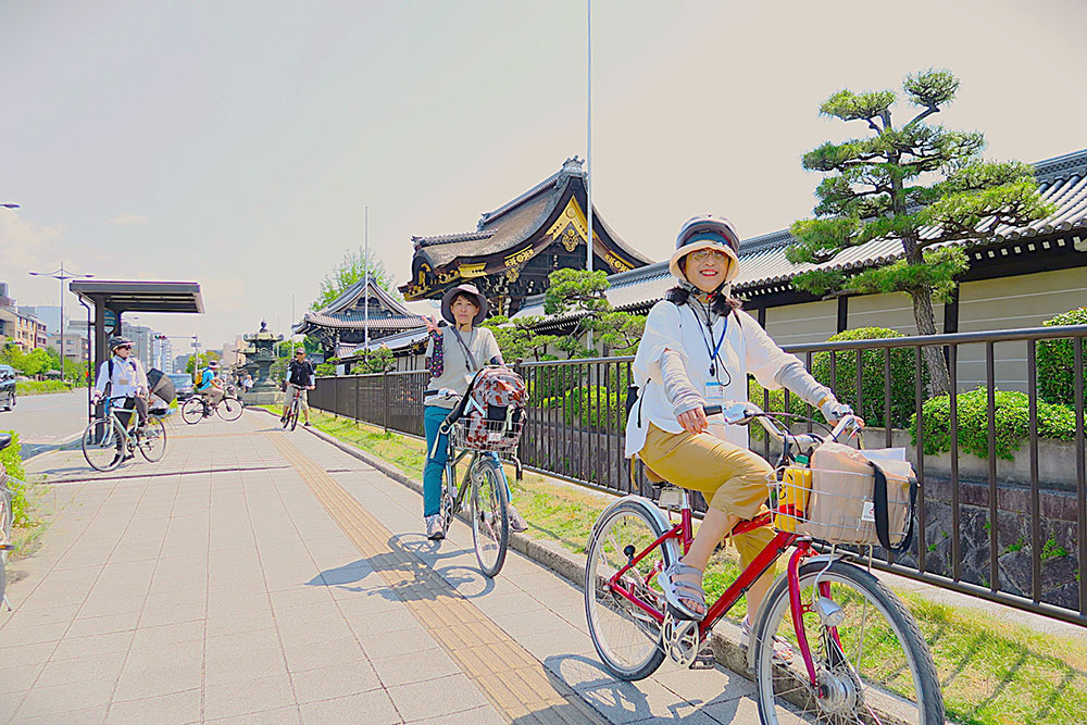 Nishi Honganji Gate